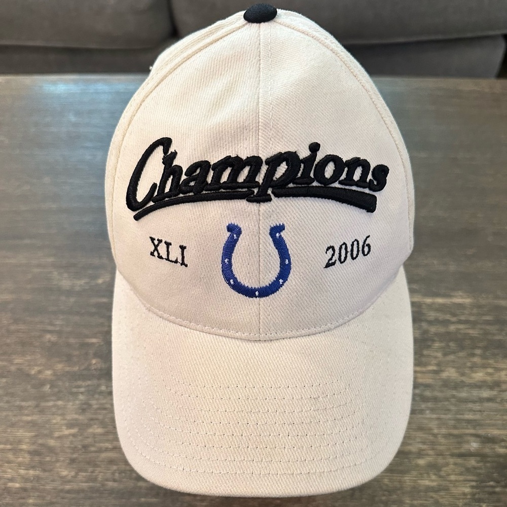 Reebok Y2K Indianapolis Colts 2006 Super Bowl XLI Champion One Size OS off white